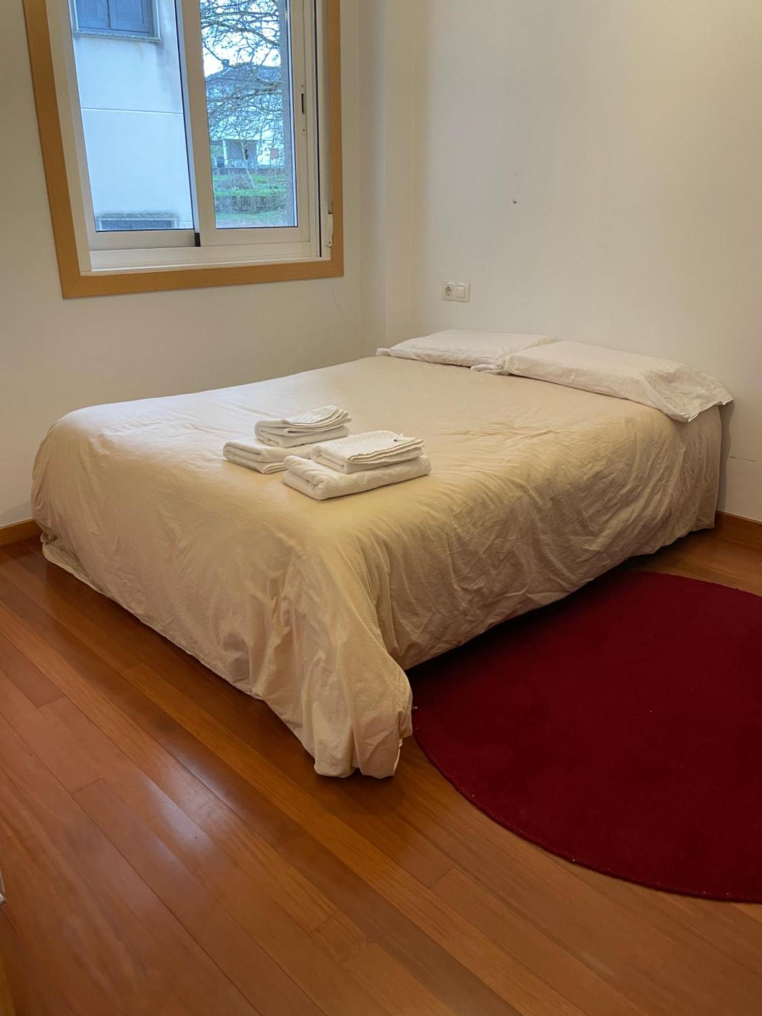 Apartamento Luminoso Y Acogedor Lalín Екстериор снимка